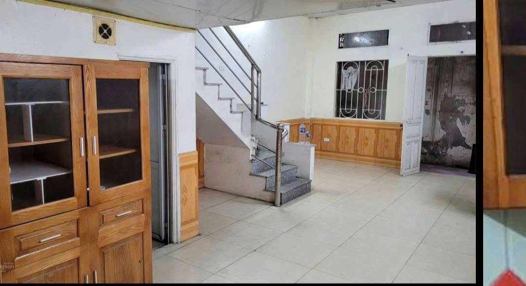 Cho thuê nhà nguyên căn Phố Tân Mai, 50m2 x 2 tầng, 2 ngủ, 7.5 Triệu/th - Ảnh chính